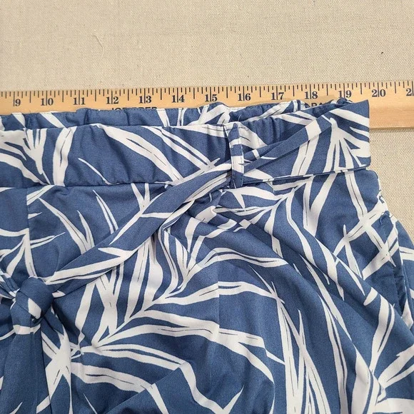 Robert Louis Blue Tropical Tie Waist Flowy Shorts Beach Boho Vacation Size 3X - Picture 6 of 8